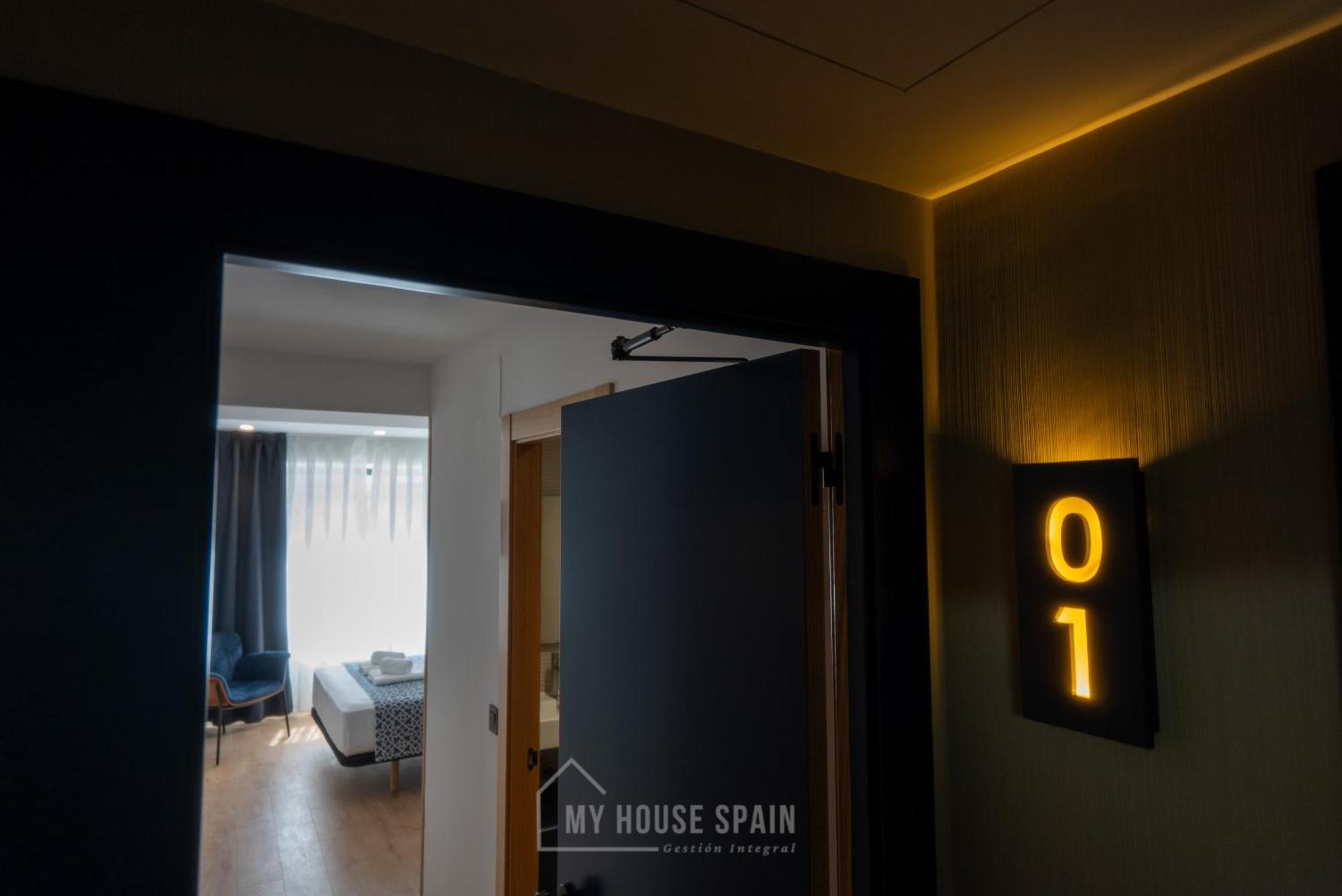 Hotel By Myhousespain 2*