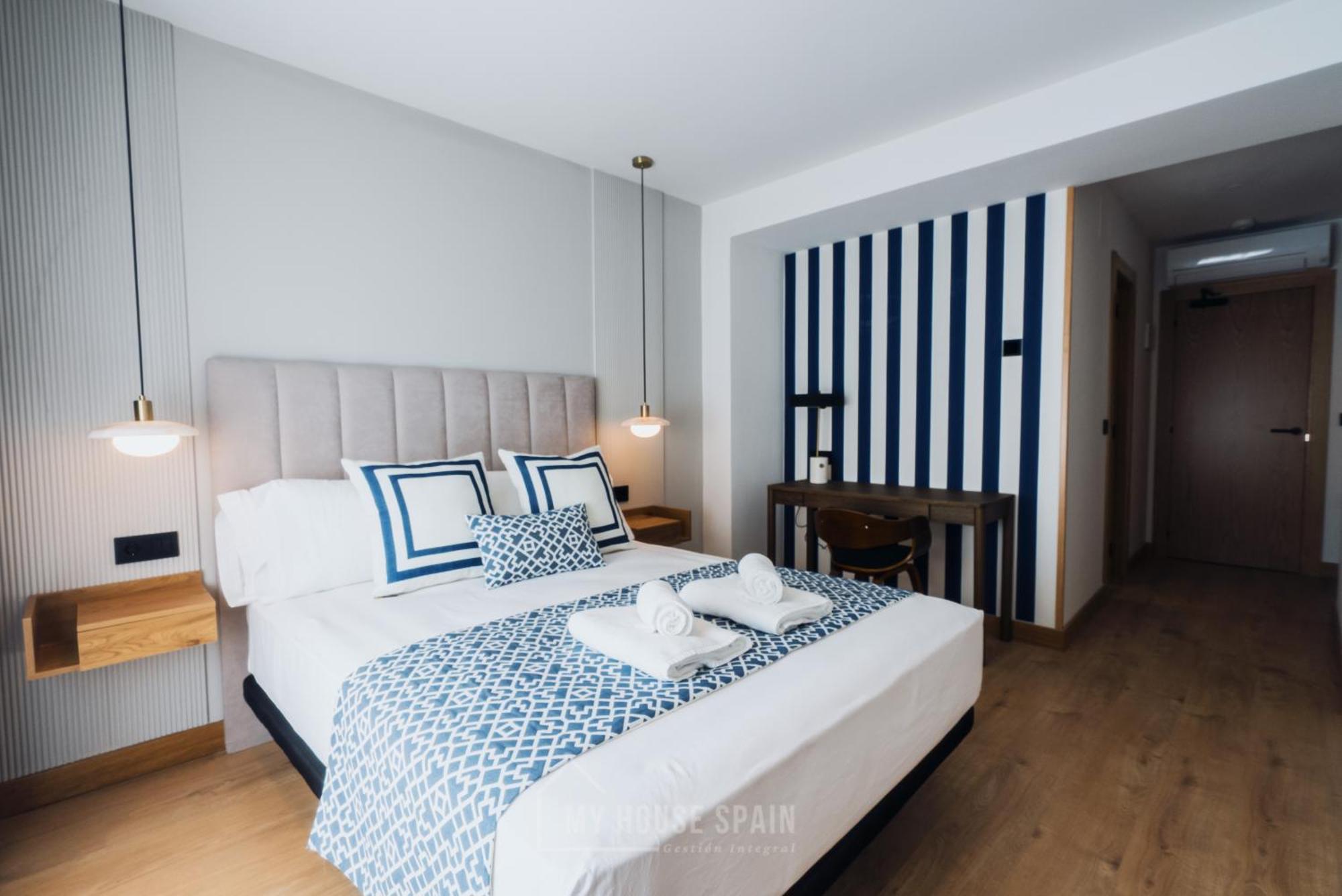 Hotel By Myhousespain Gijón